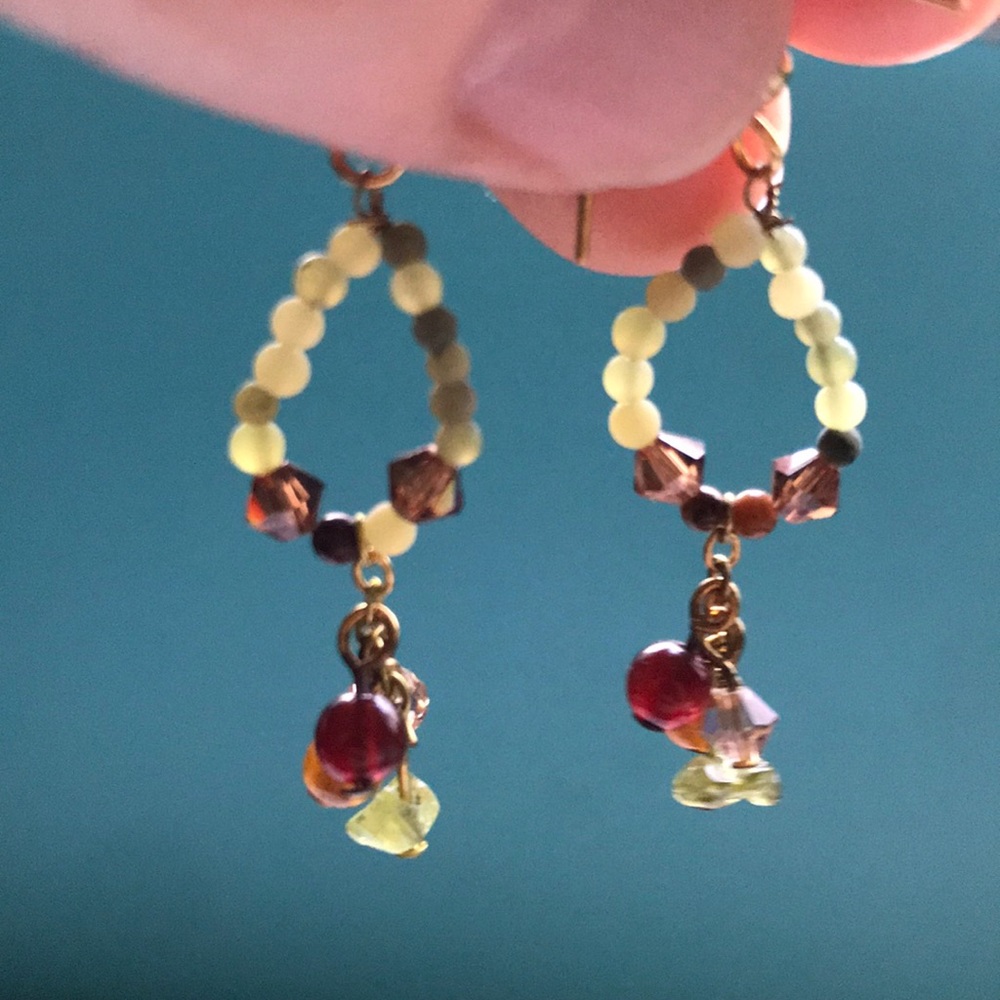 Peridot, prehnite, smoky quartz, tigers eye, & garnet gold tone earrings